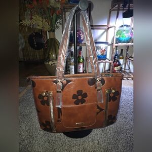 NWT Montana West Conceal Carry Brown/Black Floral Tote Bag with Gold Accents